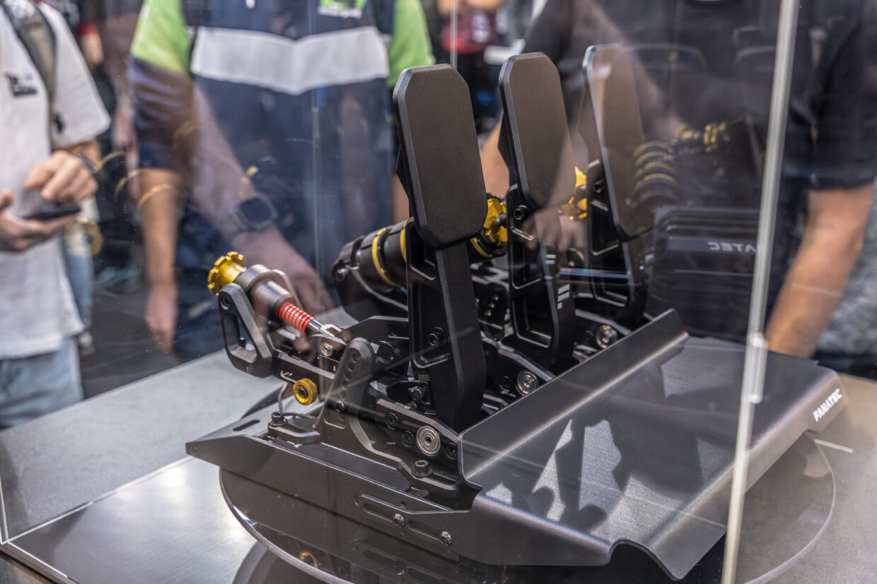 Fanatec Podium Pedals op SimRacingExpo