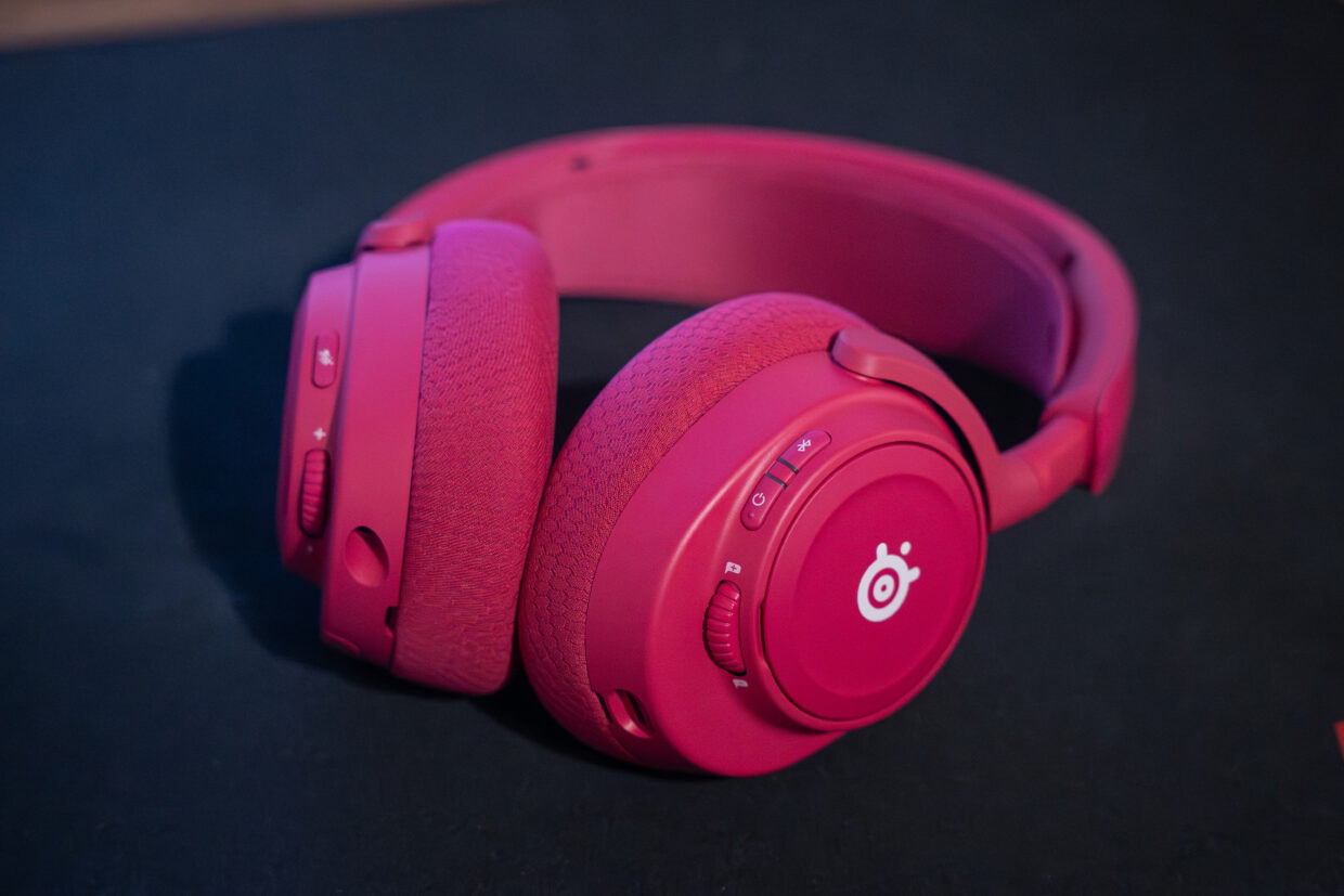 SteelSeries Arctis Nova 7 Gen 2 door SteelSeries