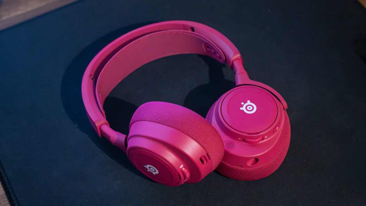 SteelSeries Arctis Nova 7 Gen 2 door SteelSeries